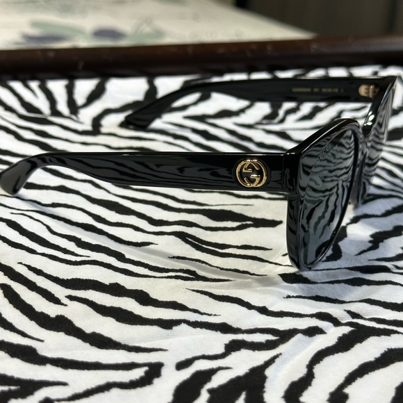 Gucci Wide Fit Sunglasses Brand New - Picture 5 of 12